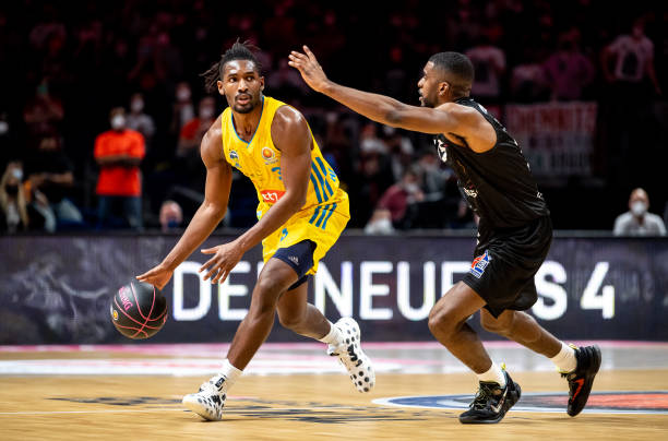 仁川冠军赛次日赛程：13场比赛，国乒有2场，陈幸同迎战德国名将.